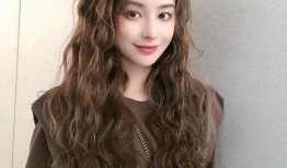 最新羊毛爆料图片大全,潮流与保暖并存，时尚保暖两不误