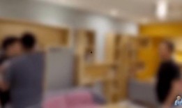 奶茶老板爆料事件视频播放,揭秘行业背后真相