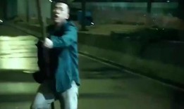 一脚撂倒老丈人爆料视频,网络爆红视频背后的惊人真相