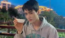 龚俊化妆师爆料视频,明星化妆背后的秘密与技巧